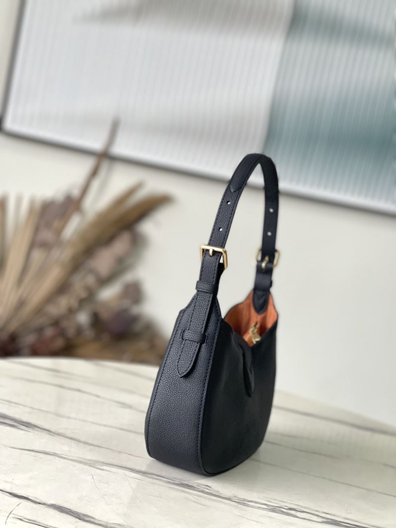 Louis Vuitton Hobo Bags